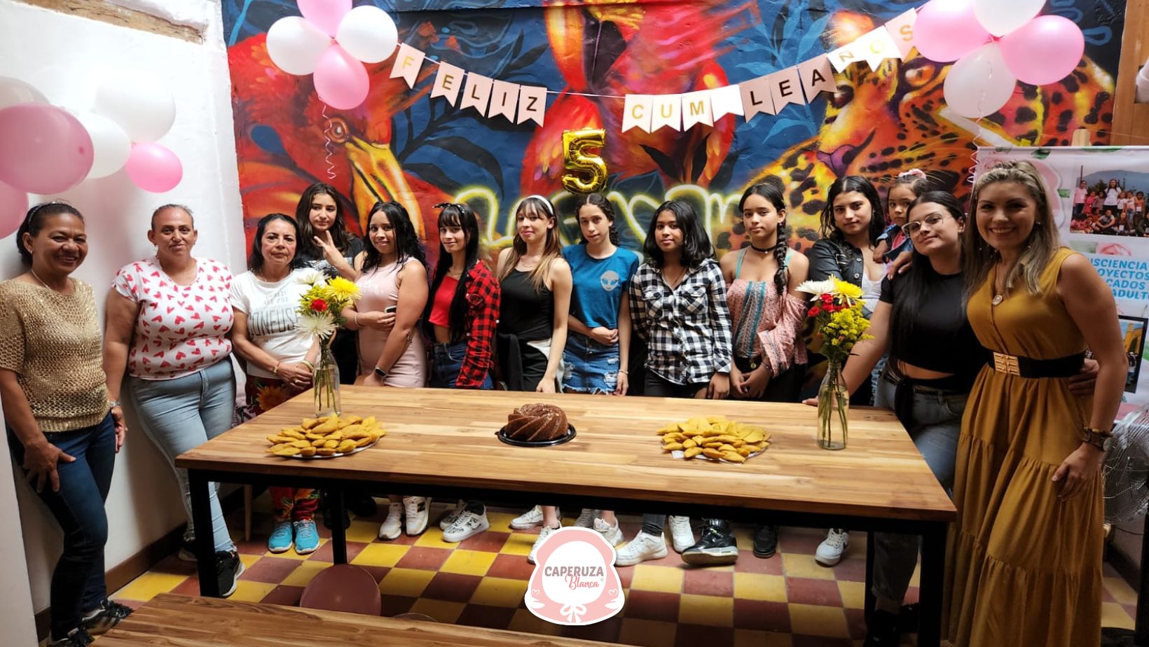 Cumpleaños 5 Cperuza Blanca
